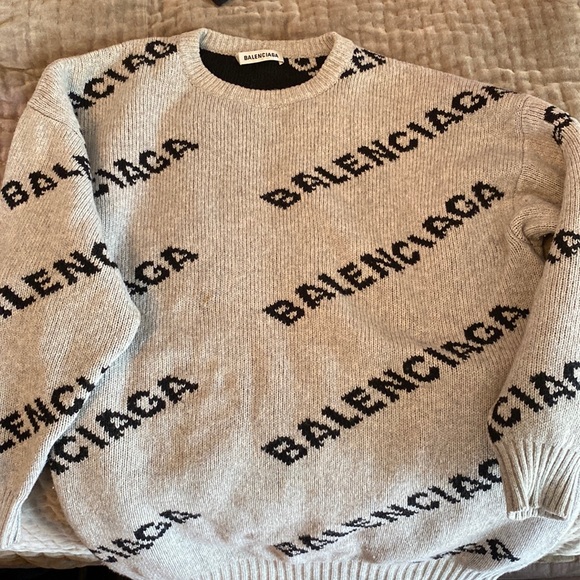 Balenciaga worn grey sweater - Picture 1 of 3